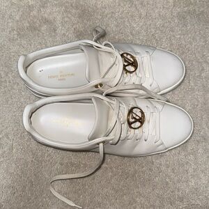 Louis Vuitons Sneaker Women White Gold Buckle